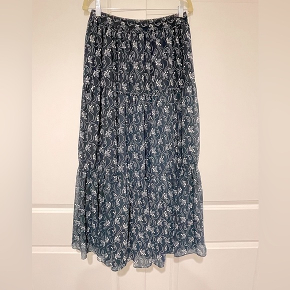 J.Crew, NWOT chiffon tiered maxi skirt in starry swirl - Picture 3 of 6
